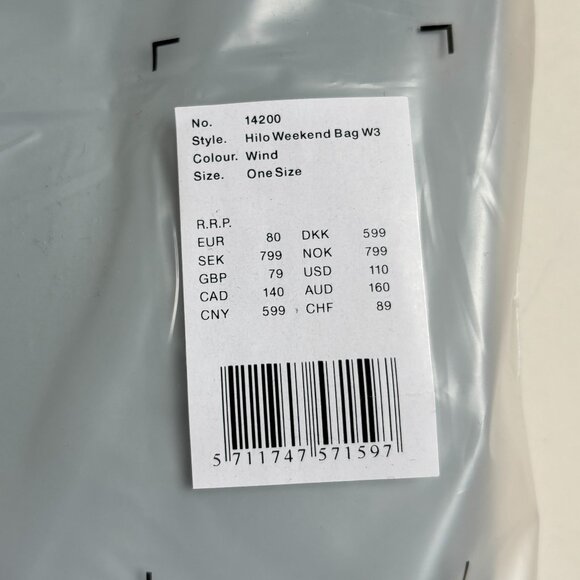 RAINS Hilo Weekend Bag W3 Light Blue Wind Duffle Luggage Straps Black BRAND NEW - Picture 6 of 7